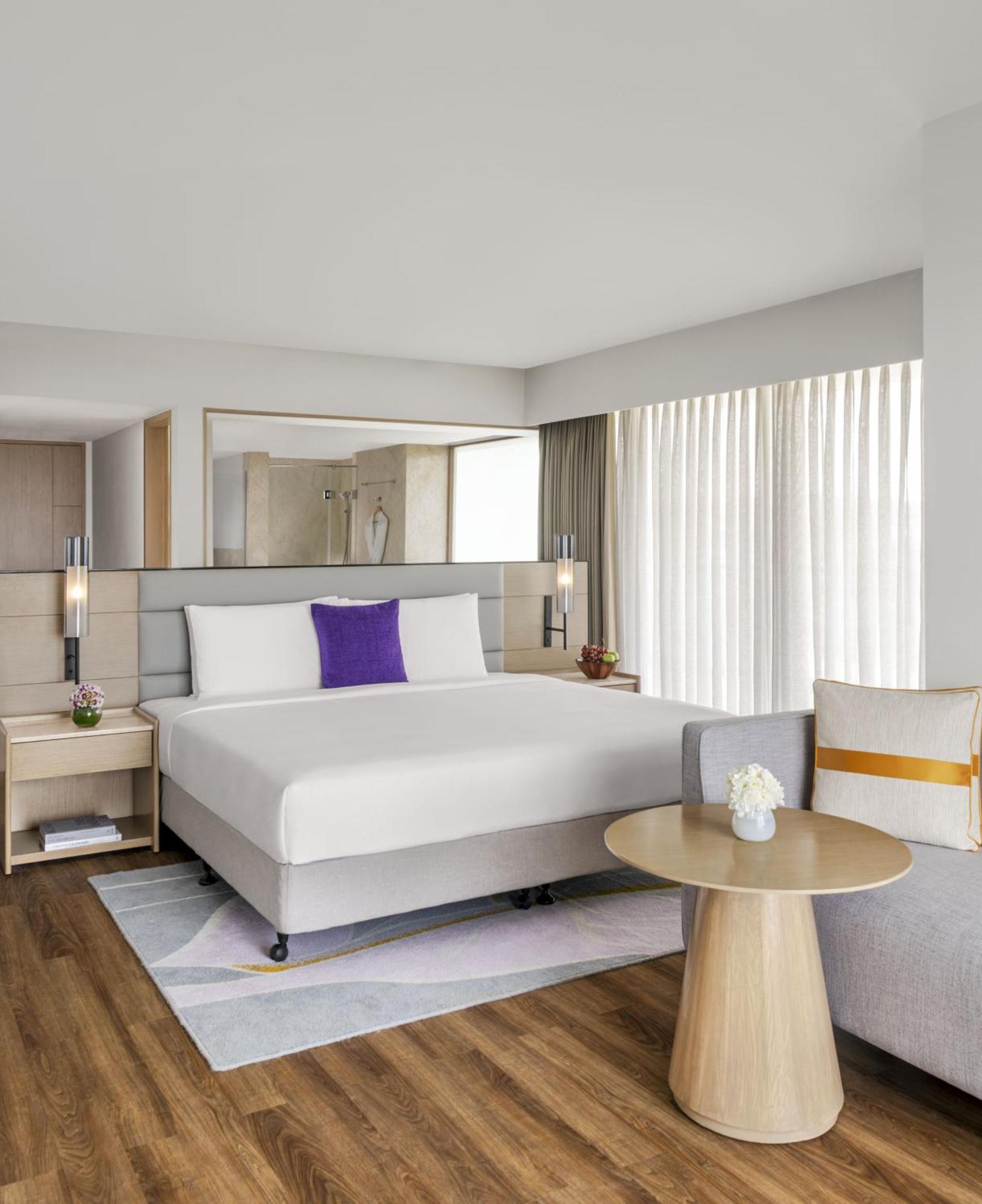 Vivanta Goa, Miramar 5*