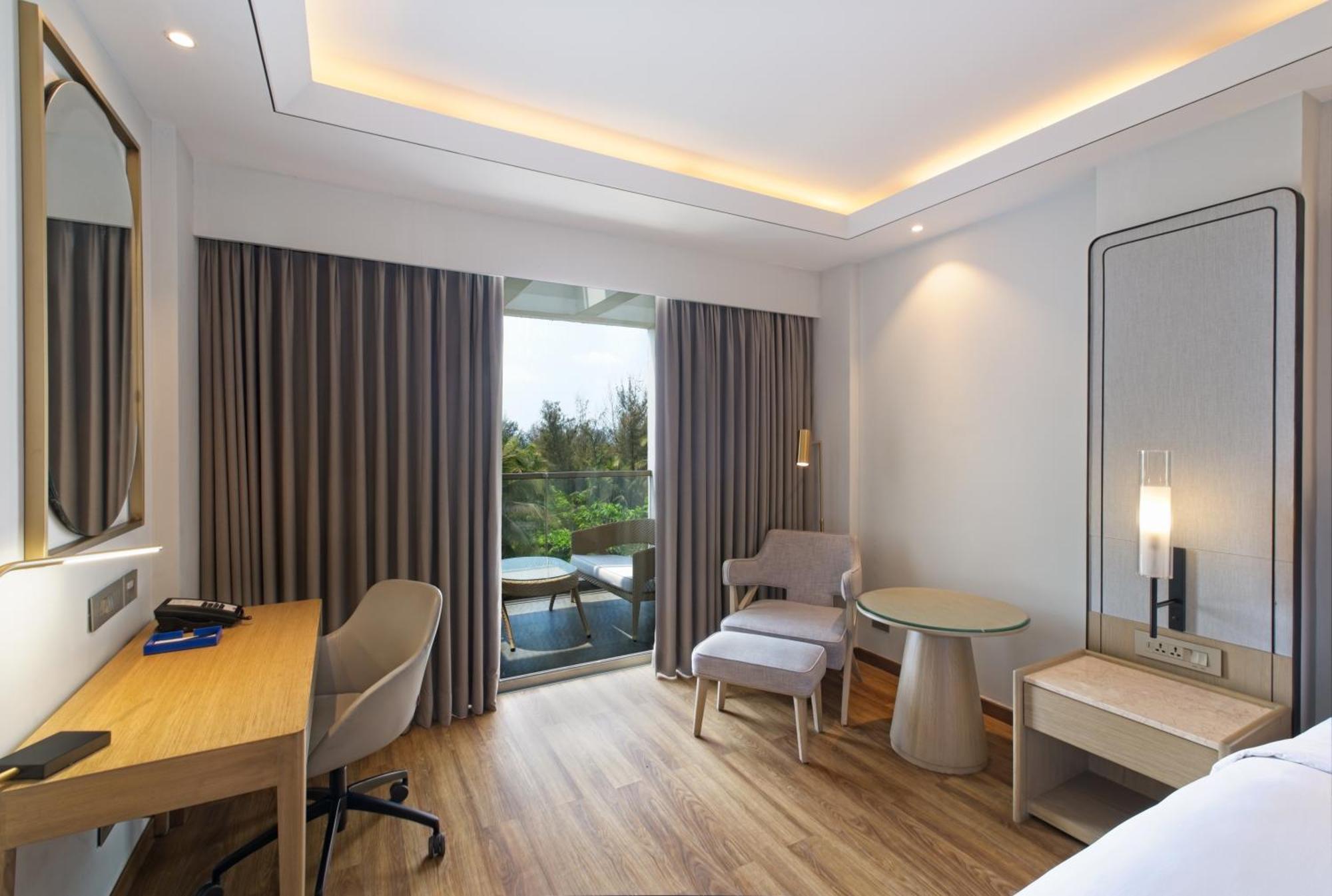 Vivanta Goa, Miramar 5*