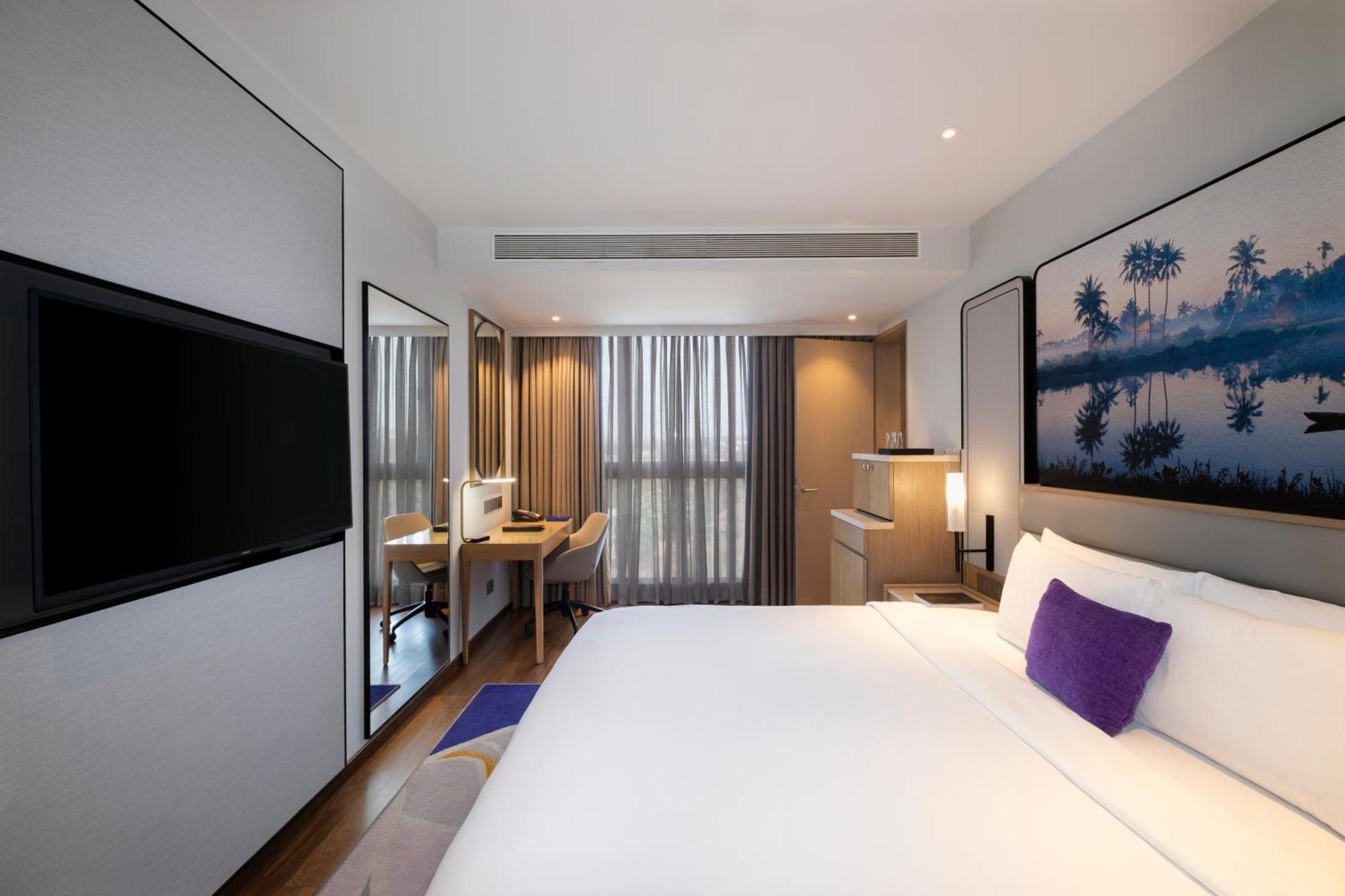 Vivanta Goa, Miramar 5* Panaji